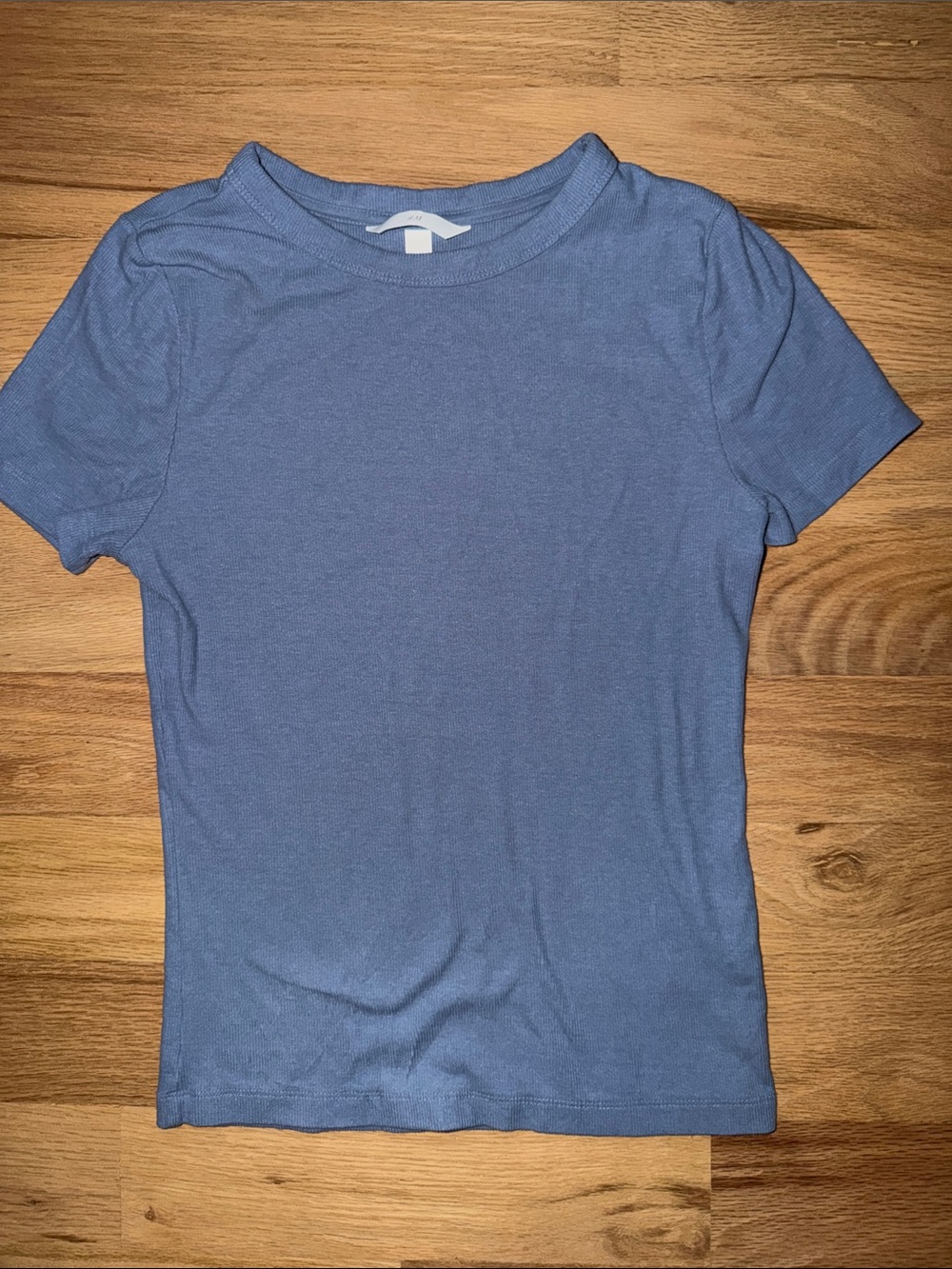 H&M Short Sleeve Crewneck Top - Light Blue women's medium